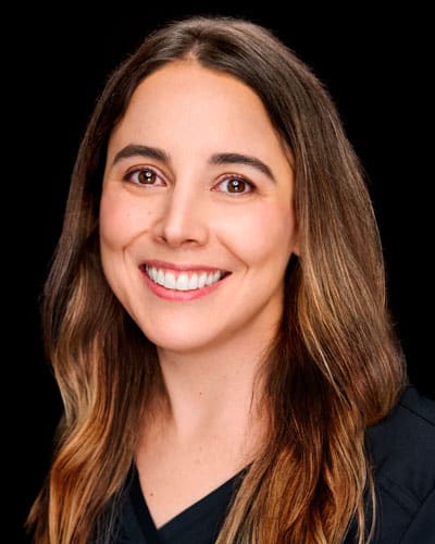 Dra. Claudia González, especialista en Ortodoncia y Ortopedia Dentomaxilofacial en la Clínica Dental Augusto Leguía, Santiago de Chile