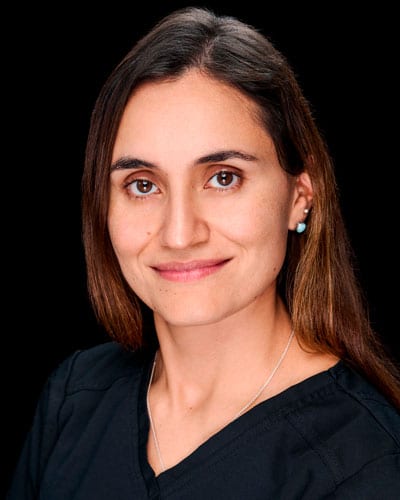 Dra. Maria Angélica Michea, dentista de la Clínica Dental Augusto Leguía en Santiago de Chile Especialista en Periodoncia
